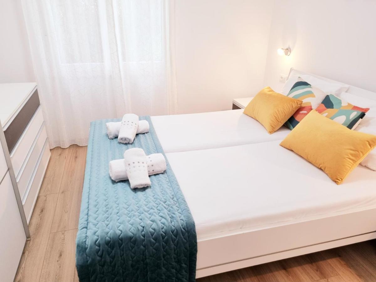 Apartman Maslina Крк Екстер'єр фото