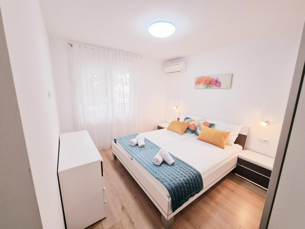 Apartman Maslina Крк Екстер'єр фото