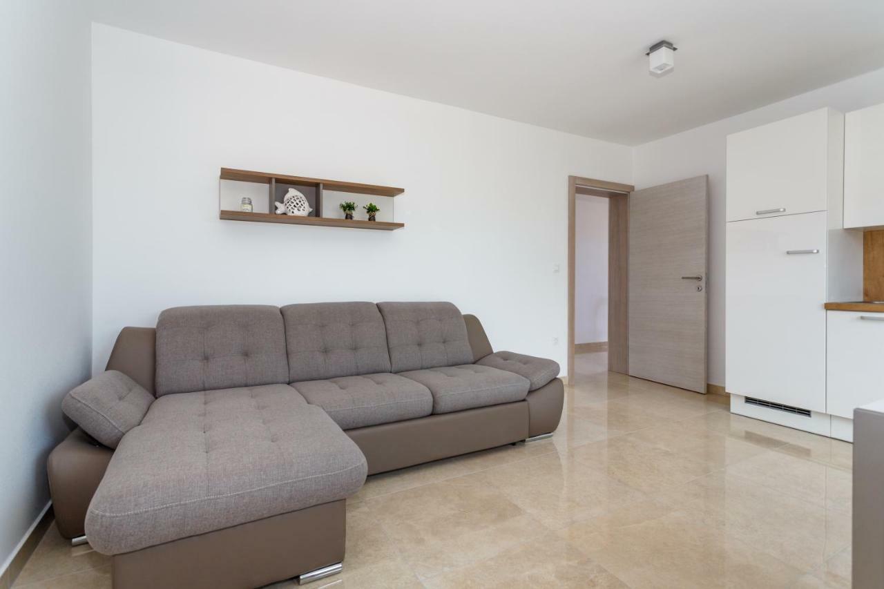 Apartman Maslina Крк Екстер'єр фото