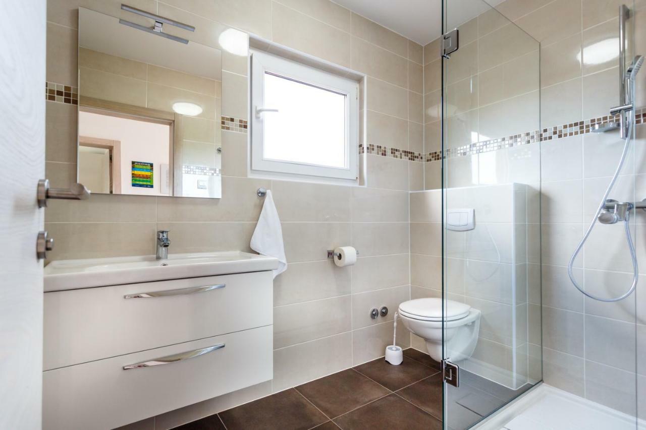 Apartman Maslina Крк Екстер'єр фото