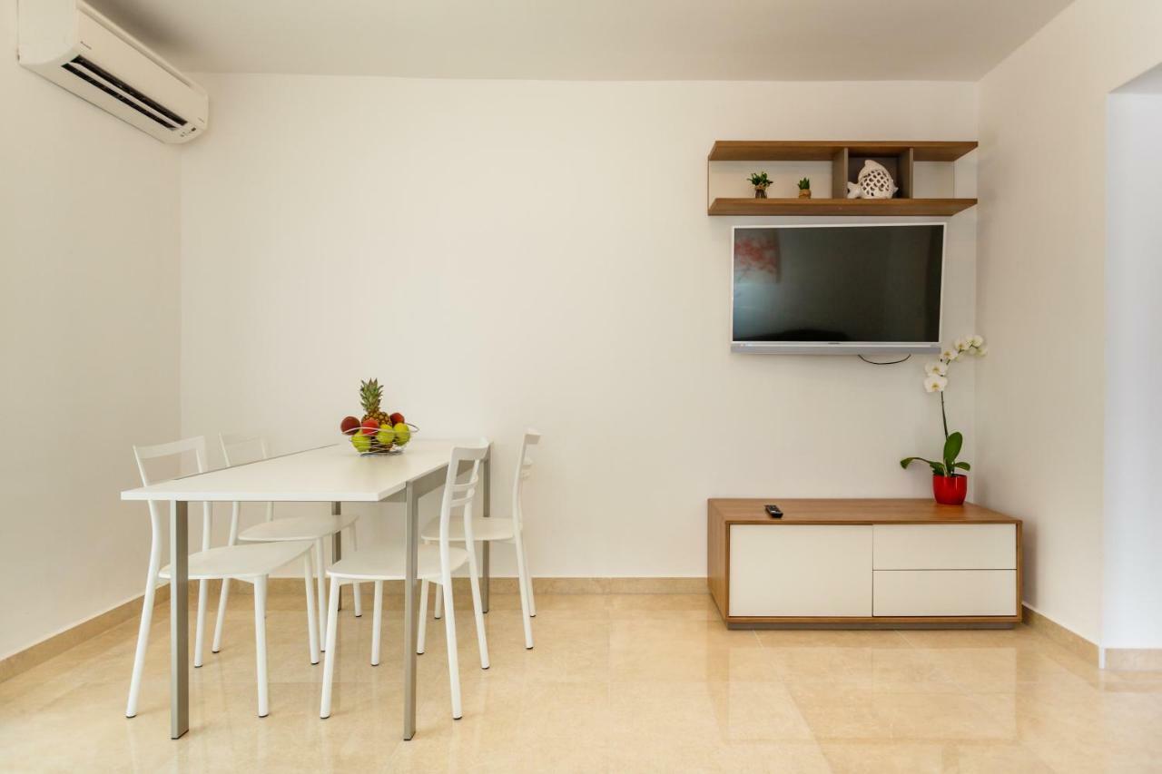 Apartman Maslina Крк Екстер'єр фото