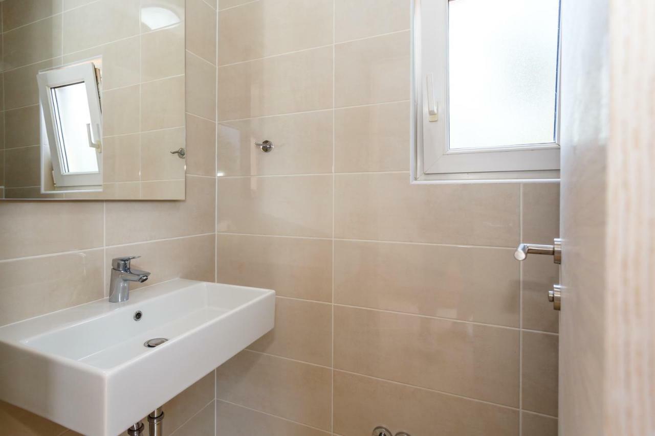 Apartman Maslina Крк Екстер'єр фото