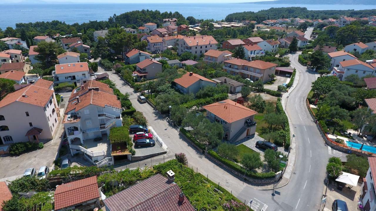 Apartman Maslina Крк Екстер'єр фото